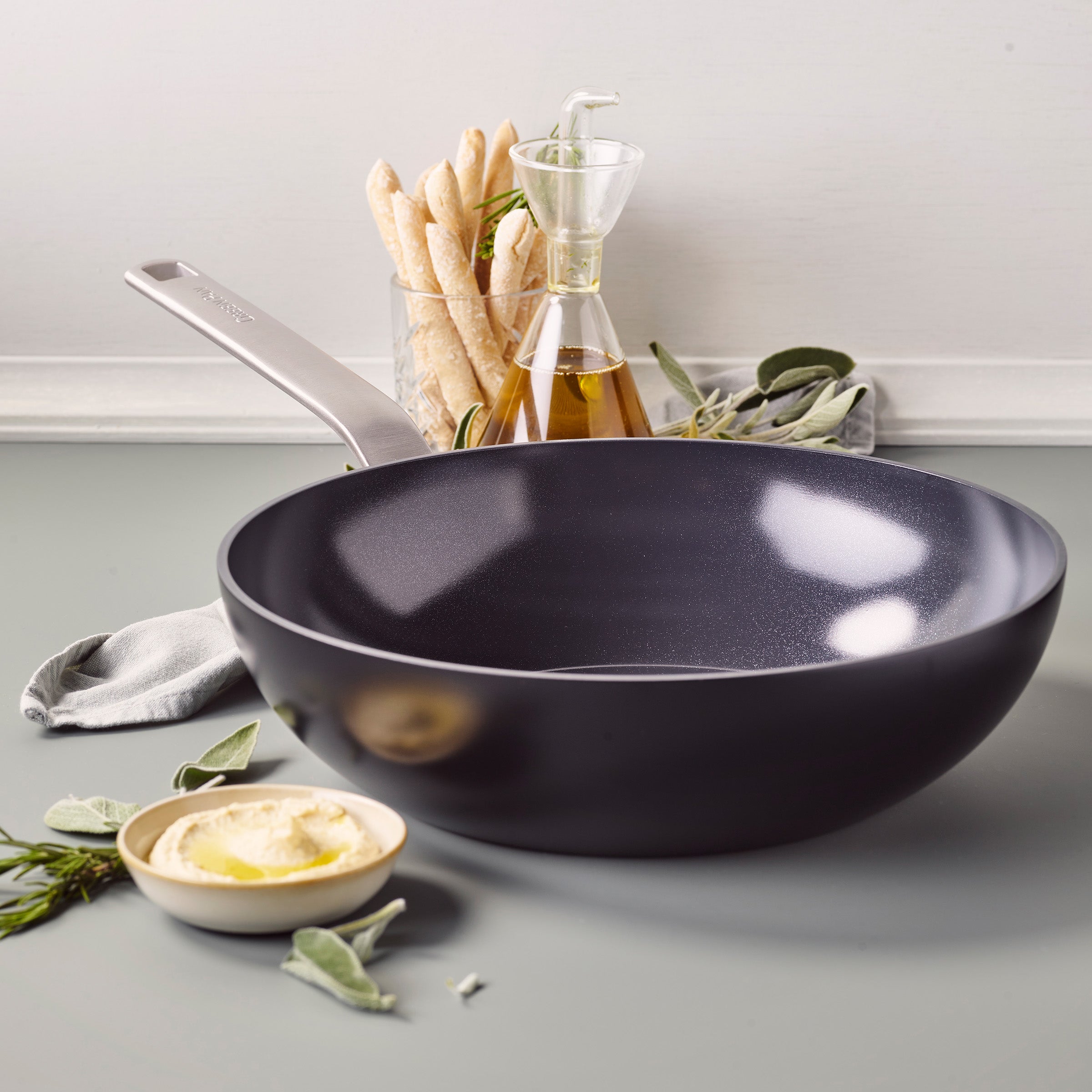 Schwarzer Wok, 28 cm