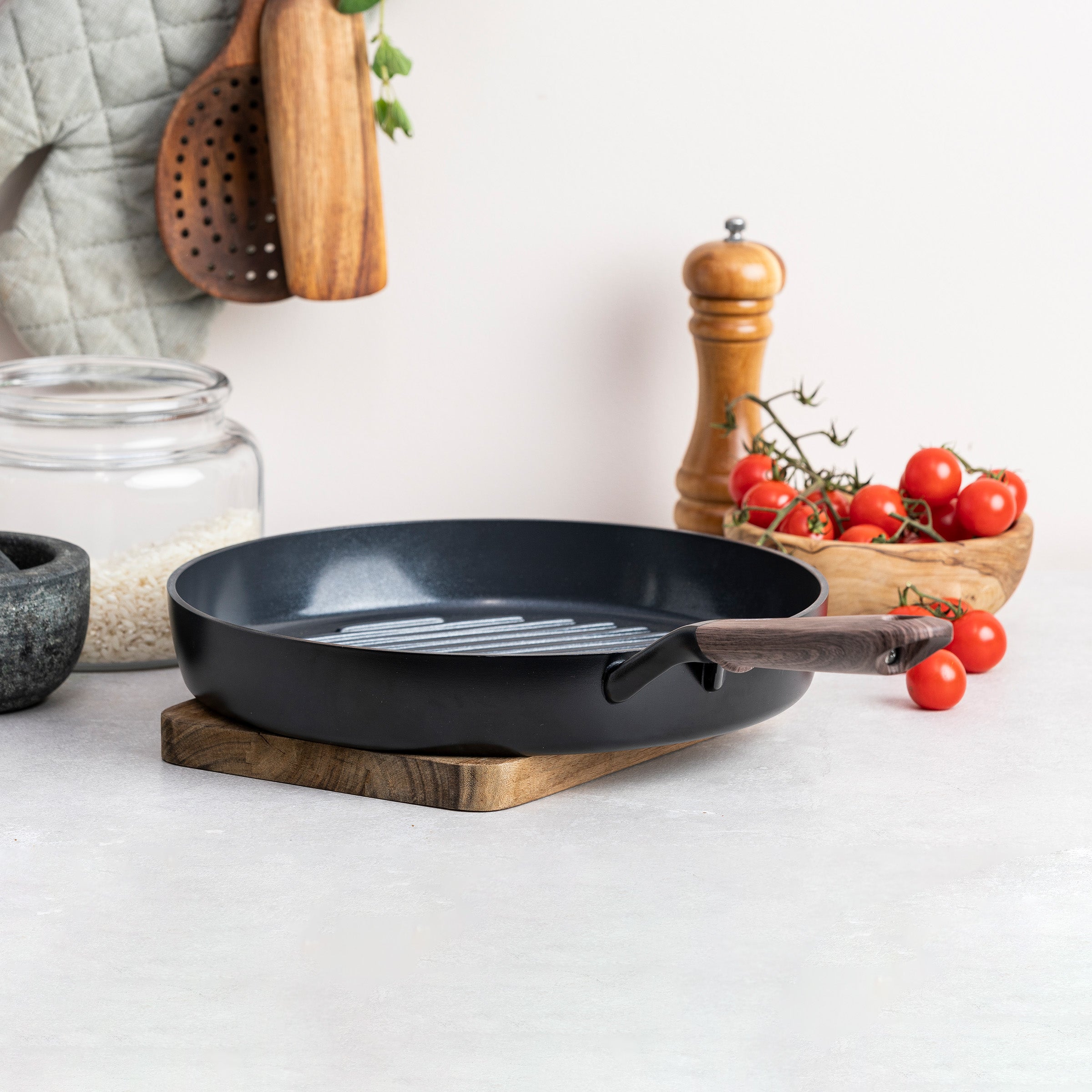 Eco-Smartshape Grillpfanne aus dunklem Holz 28cm