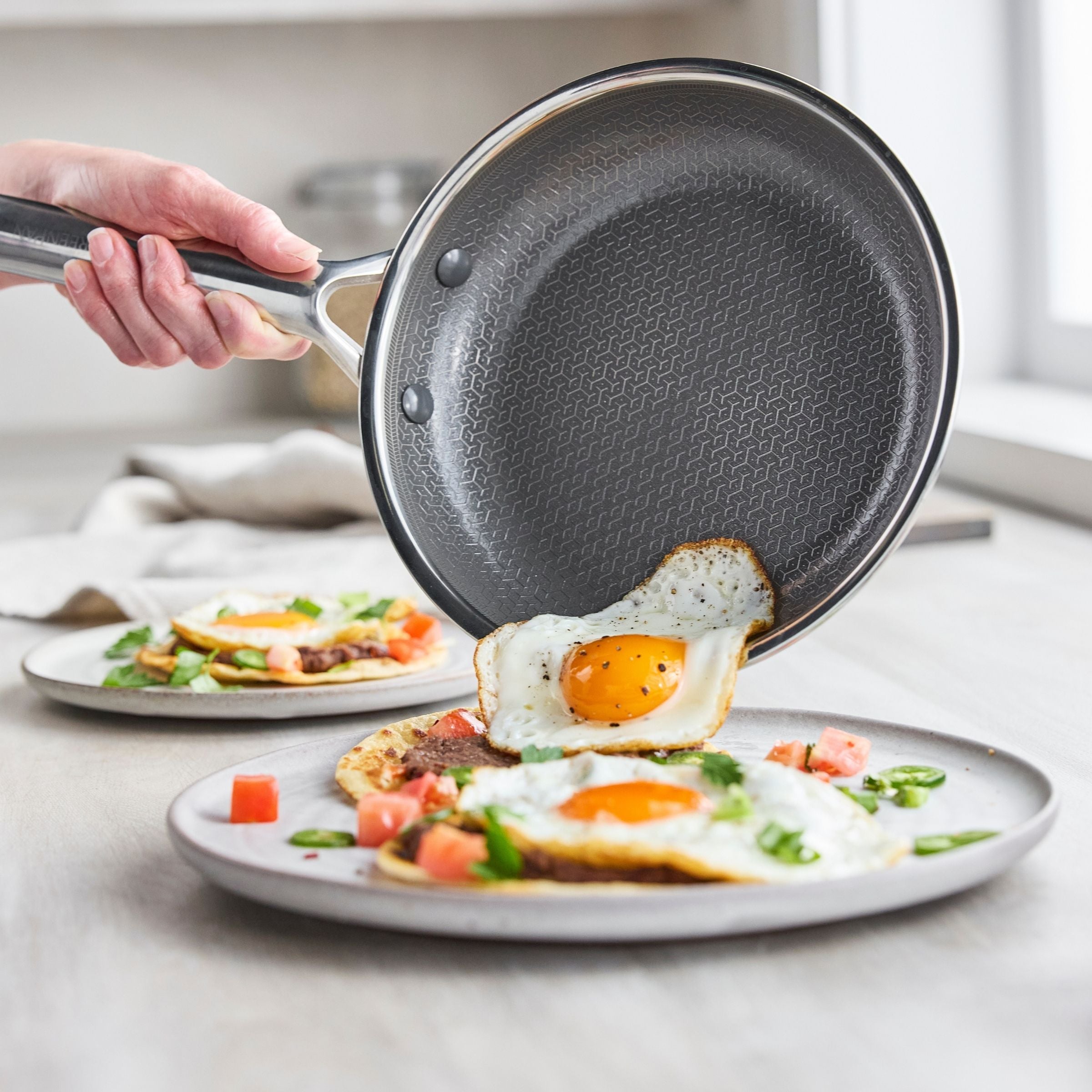 Apex Thermobond Hybrid Bratpfanne 24 cm 3-lagiger Edelstahl für perfekte Ergebnisse