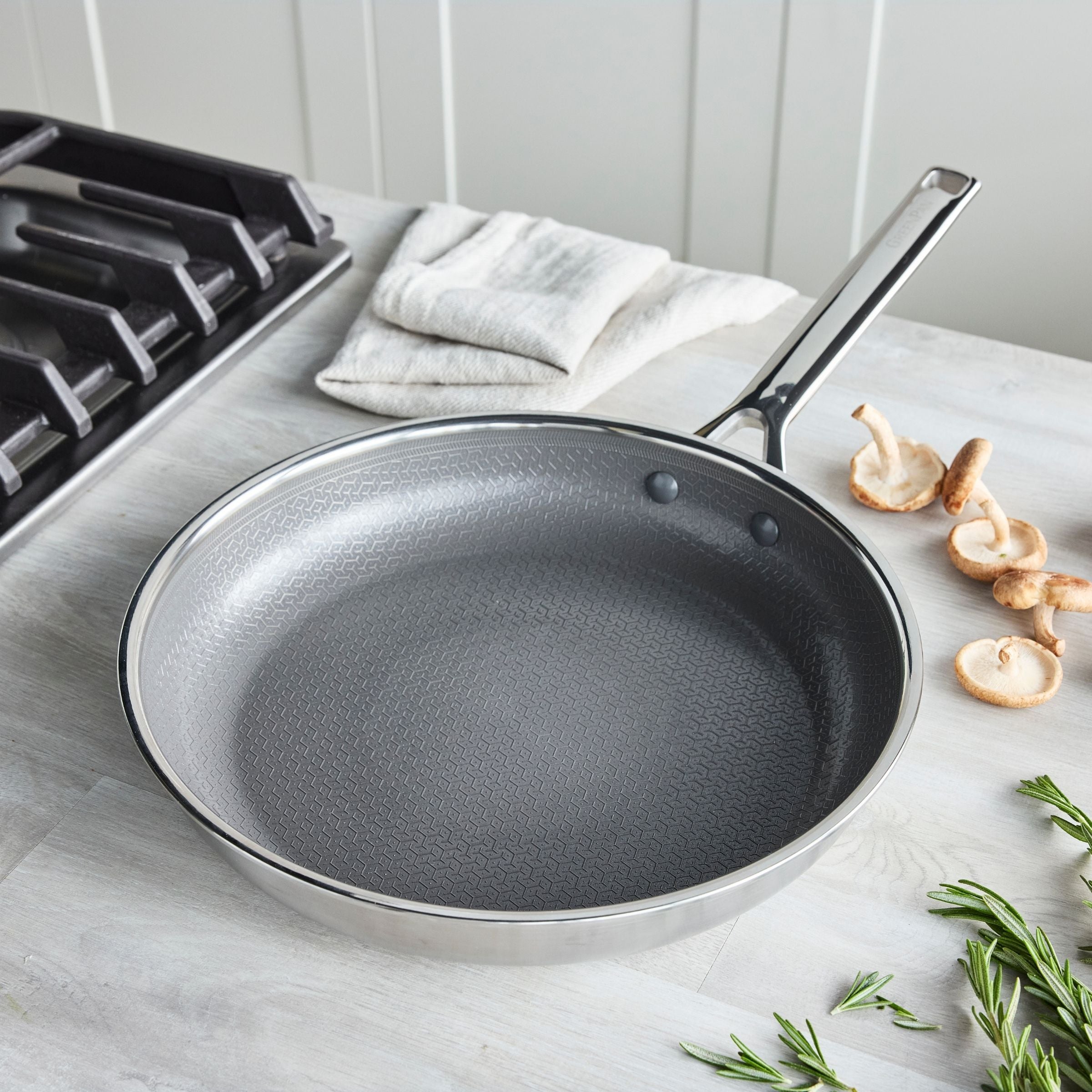 Apex Thermobond Hybrid Bratpfanne 28 cm 3-lagiger Edelstahl für perfekte Ergebnisse
