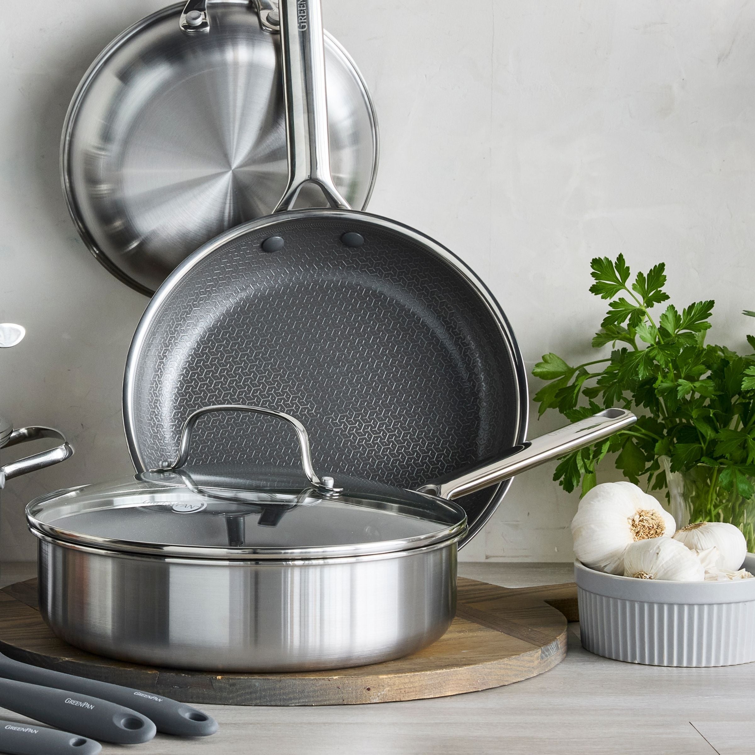 Apex Thermobond Hybrid Schmorfpfanne 28 cm 3-lagiger Edelstahl für perfekte Ergebnisse