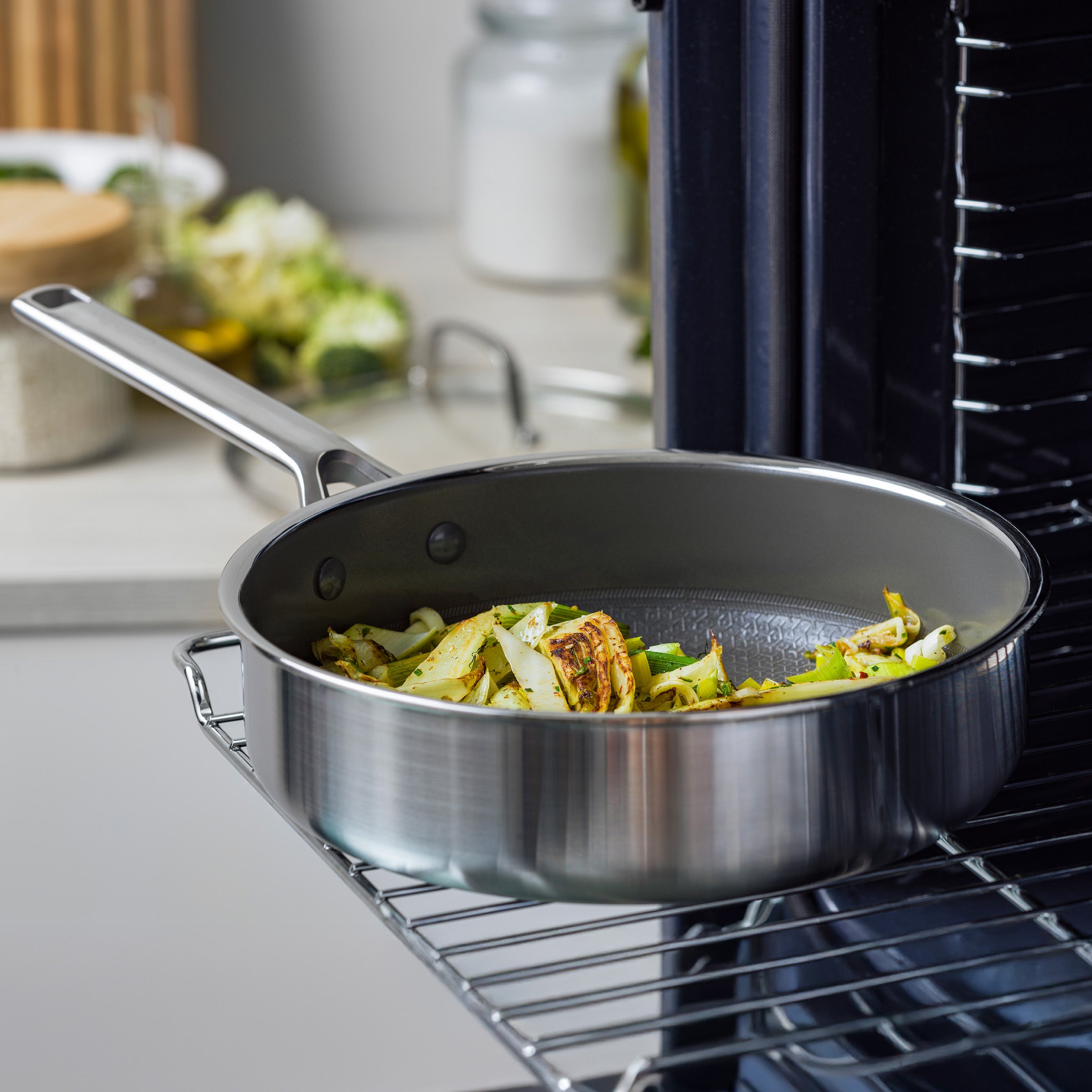 Apex Hybrid Schmorfpfanne 28 cm