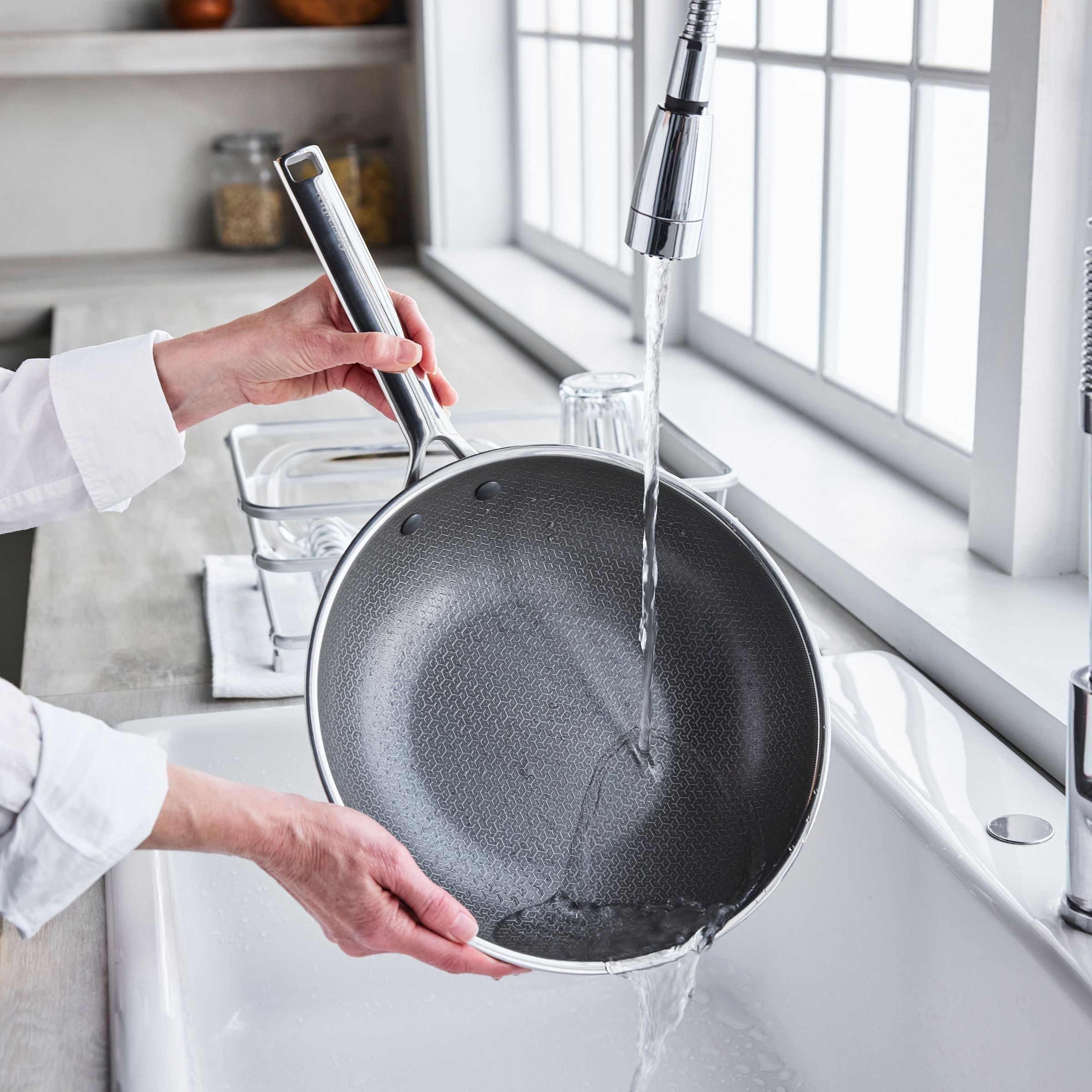Apex Thermobond Hybrid Wok 24 cm 3-lagiger Edelstahl für perfekte Ergebnisse