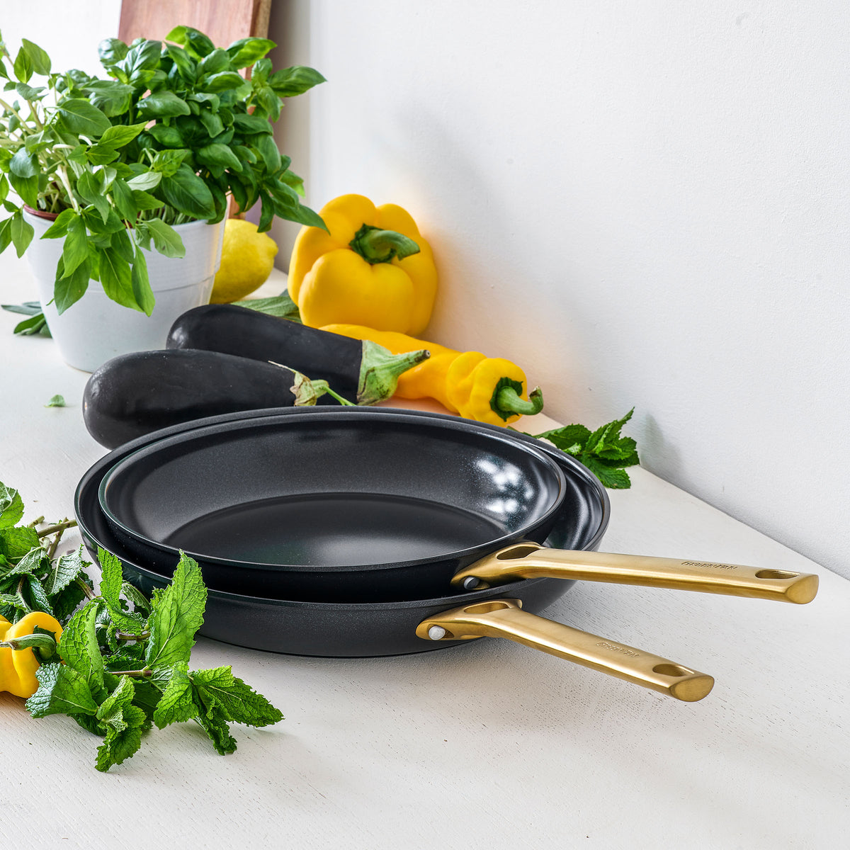 Padova Pro Black 2-teiliges Bratpfannen Set ( 24 + 28 cm )